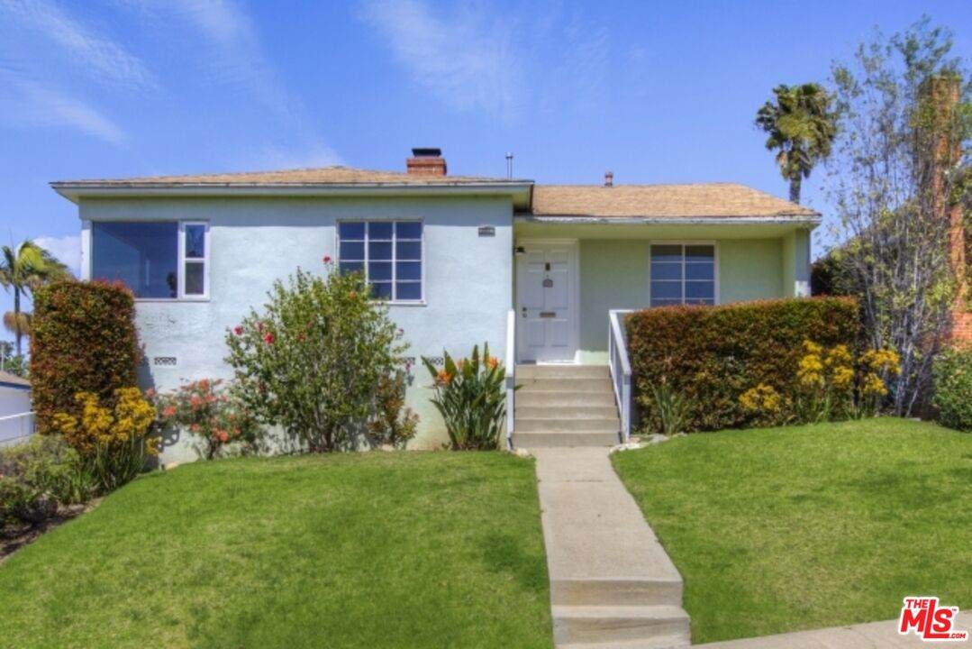 12327 Stanwood Dr - Photo 1