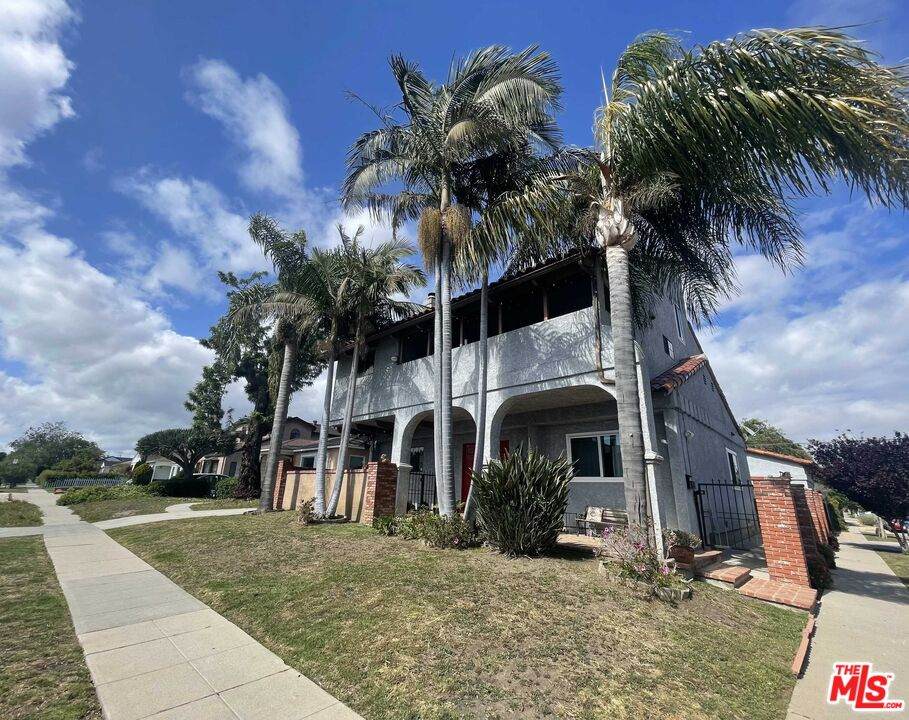 4076 Mclaughlin Ave - Photo 1