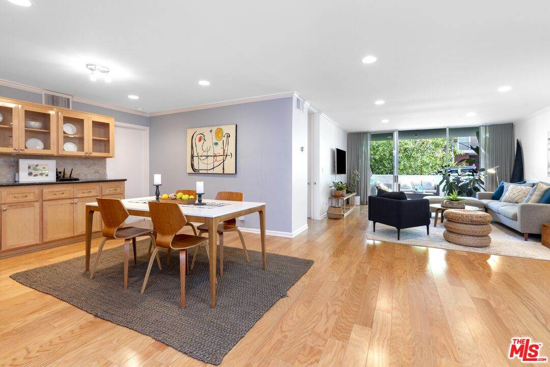 10633 Kinnard Ave - Photo 1