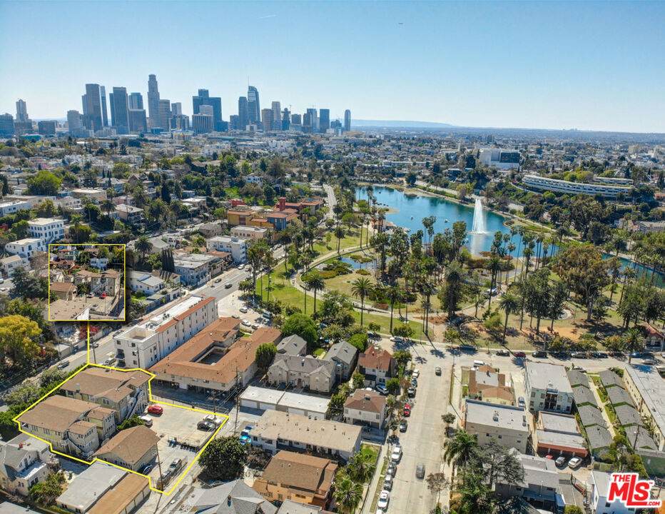 1121 Echo Park Ave - Photo 1