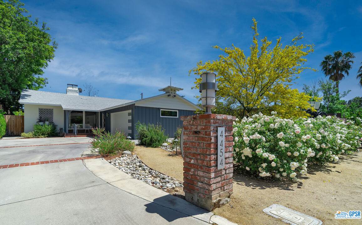 4454 Simpson Ave - Photo 1