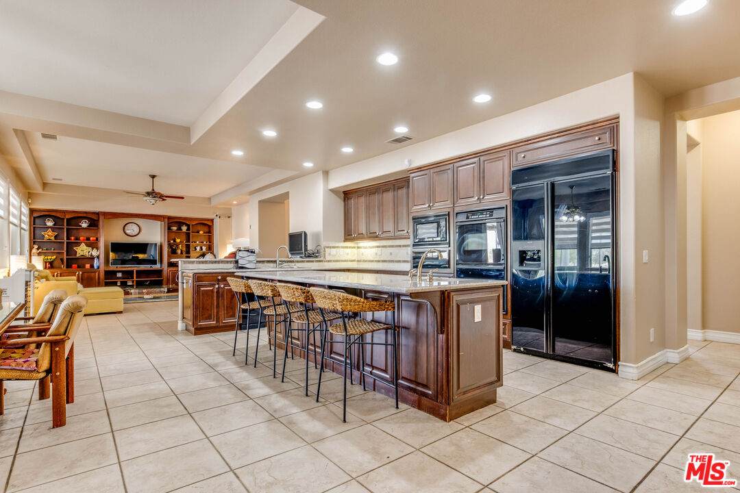 12065 Lamplighter Ln - Photo 1
