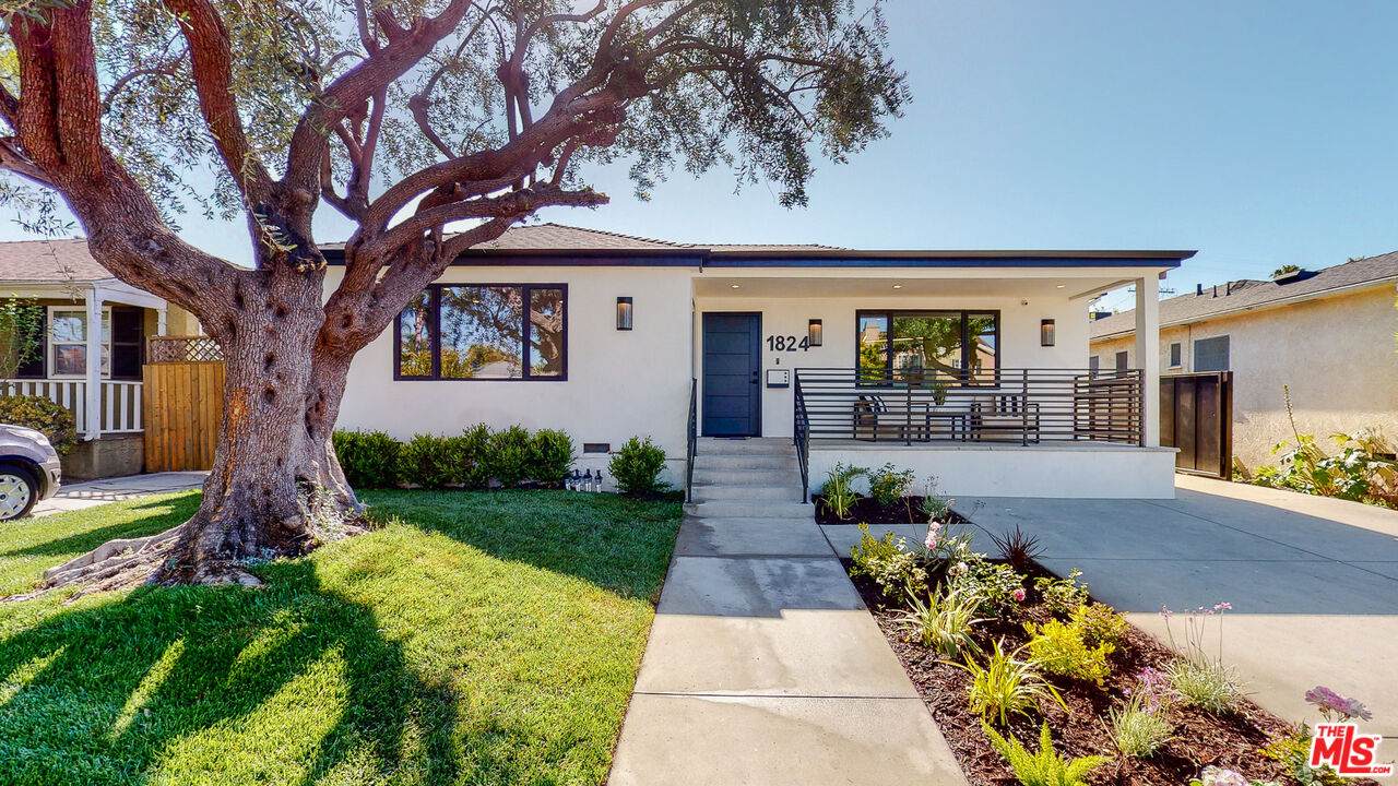 1824 Stearns Dr - Photo 1