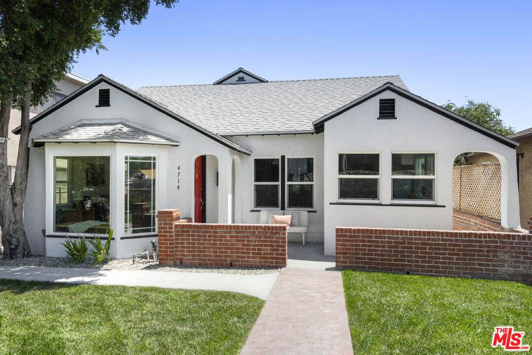 4714 Catalpa St - Photo 1