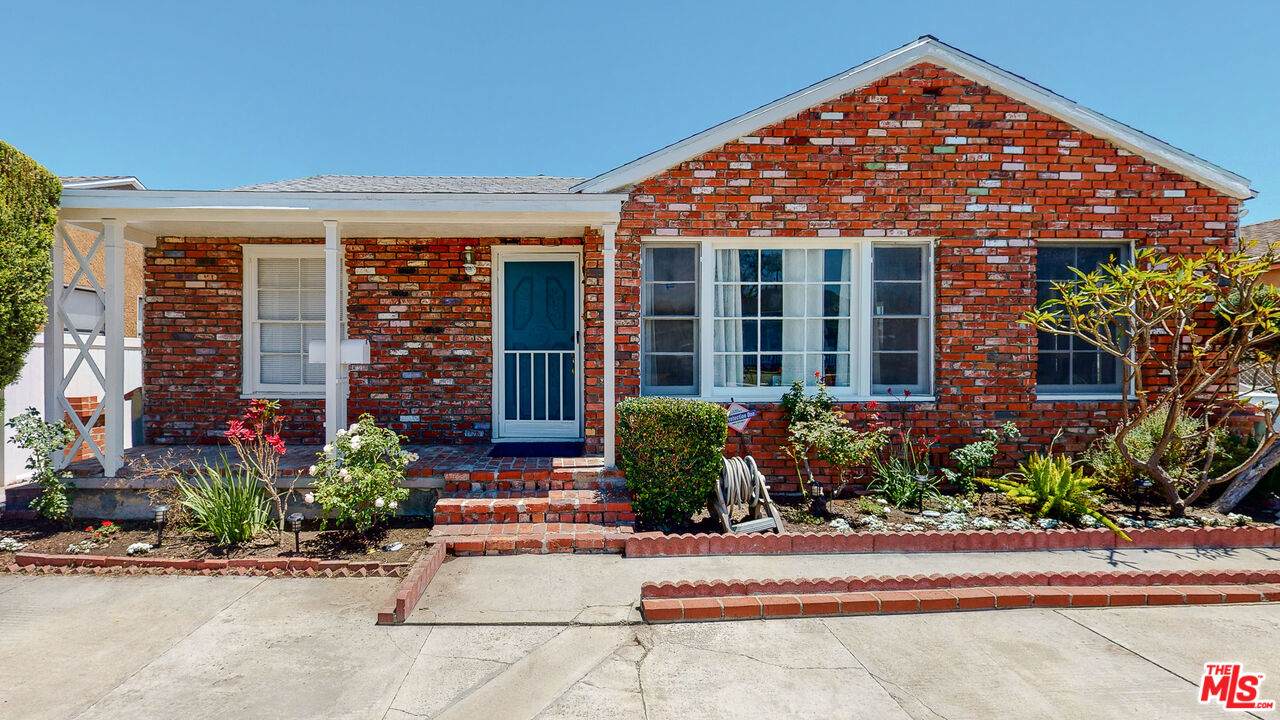 5114 Montair Ave - Photo 1