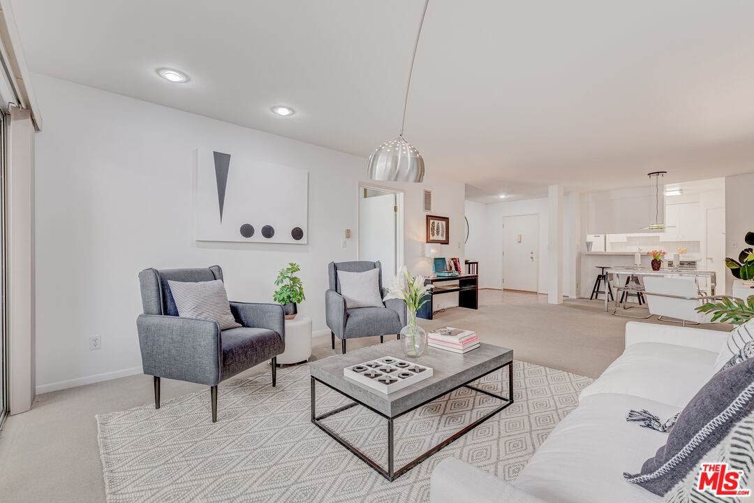 516 San Vicente Blvd - Photo 1