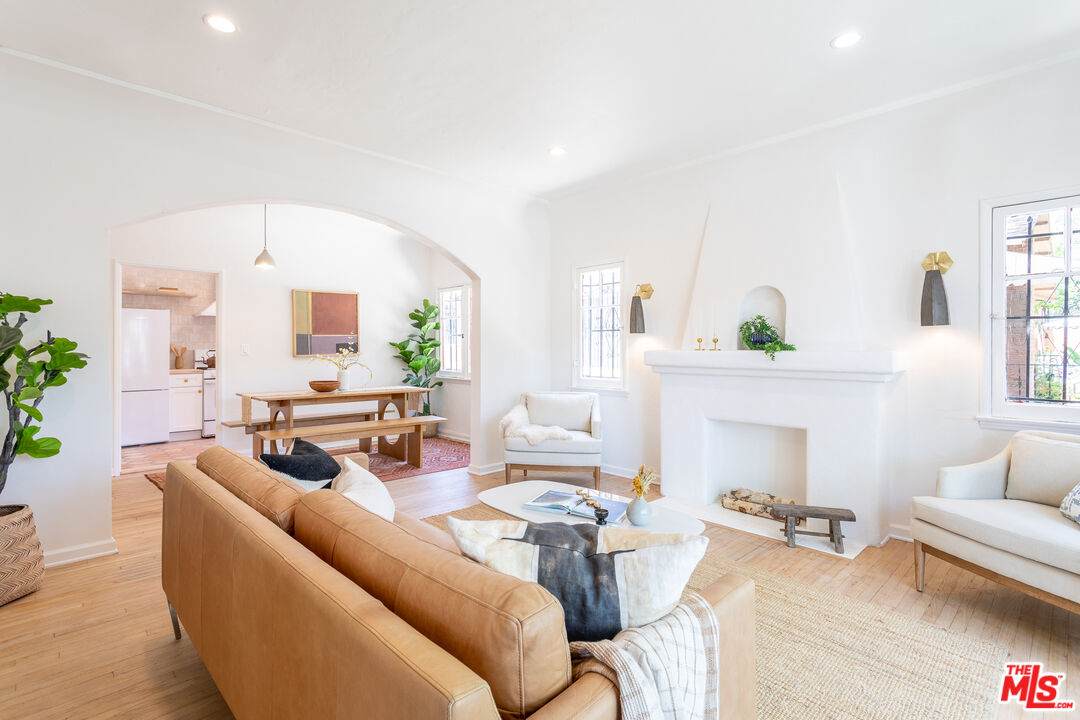 1119 Vista St - Photo 1
