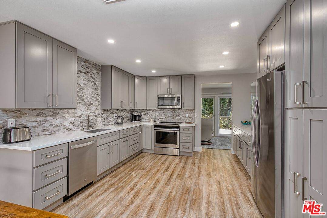 32141 Lake Meadow Ln - Photo 1