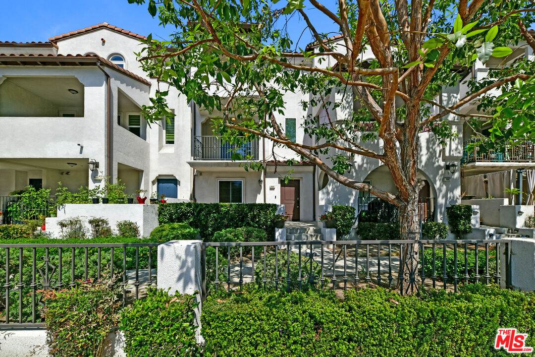 7009 Passons Blvd - Photo 1