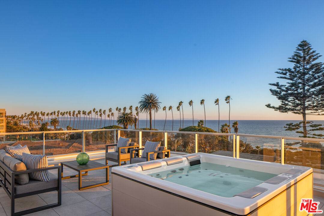 401 Ocean Ave - Photo 1