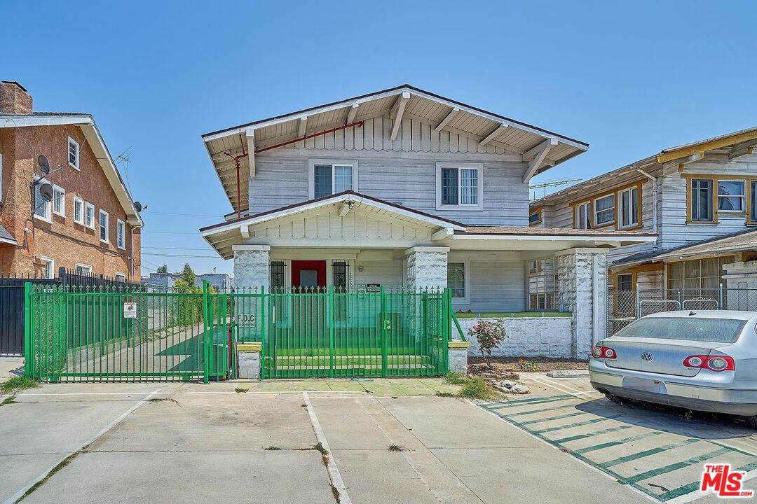2220 Crenshaw Blvd - Photo 1