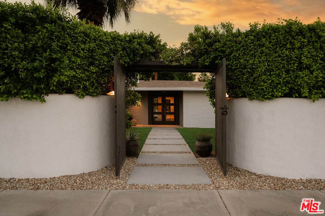 1250 Mesquite Ave - Photo 1