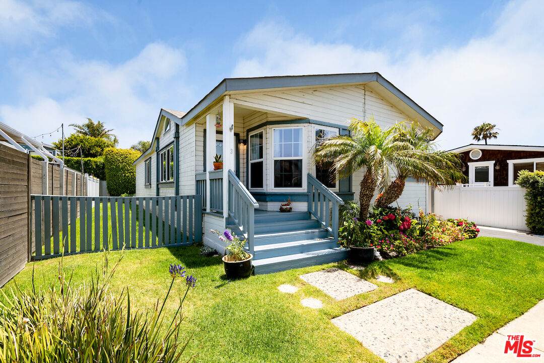 29500 Heathercliff Rd - Photo 1