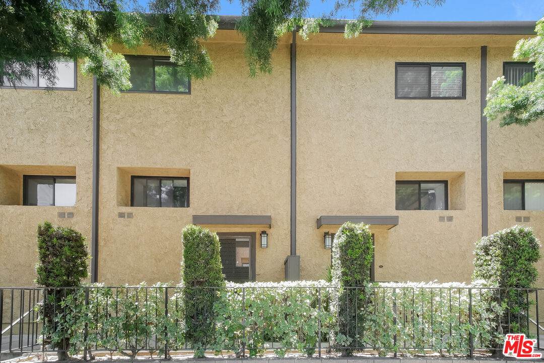 104 Wilson Ave - Photo 1