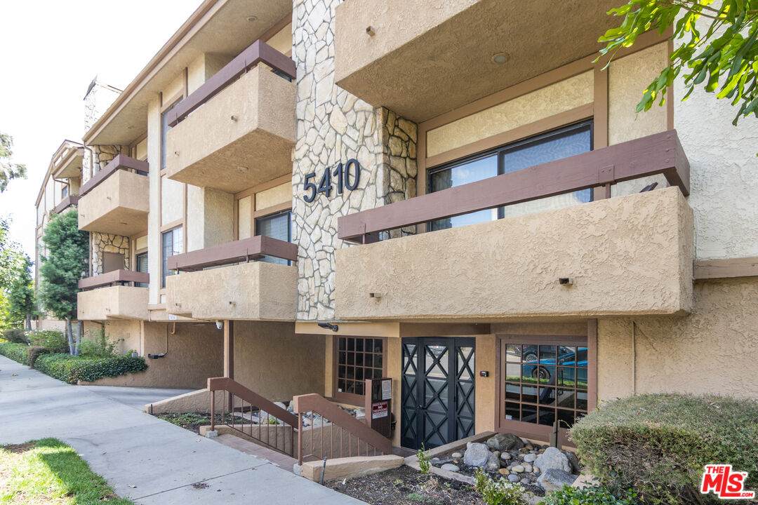 12355 Chandler Blvd - Photo 1