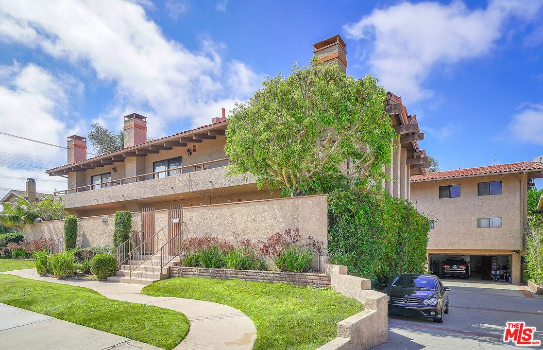 2601 Carnegie Ln - Photo 1