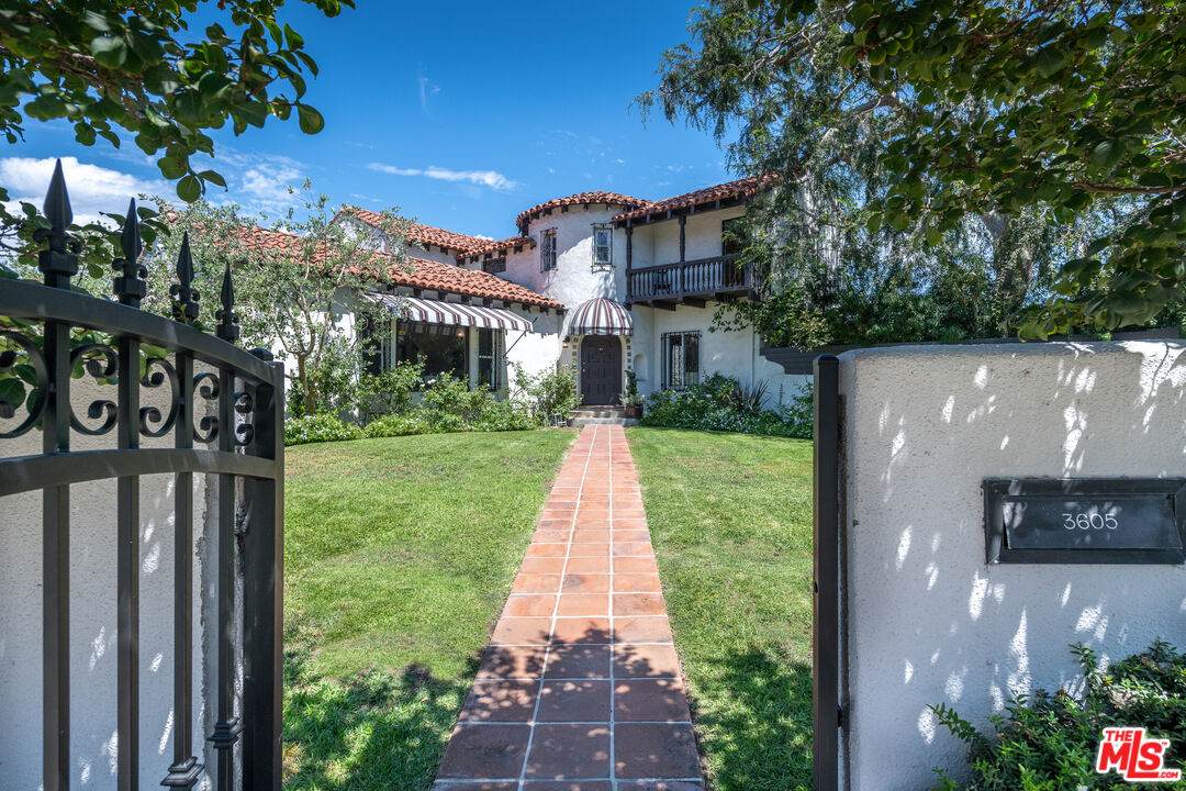 3605 Country Club Dr - Photo 1