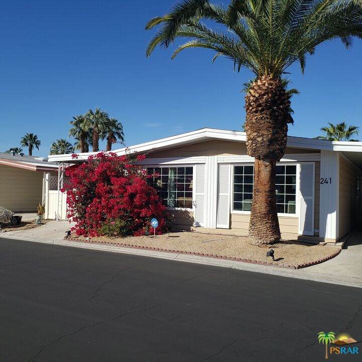 241 Los Pinos Dr - Photo 1