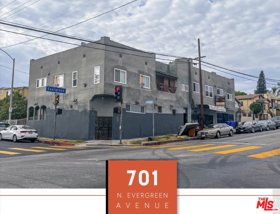 701 Evergreen Ave - Photo 1