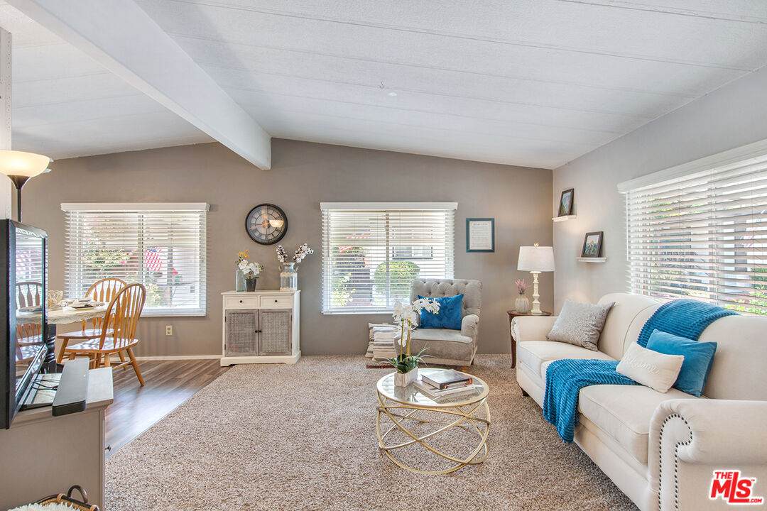 31329 Lakehills Rd - Photo 1