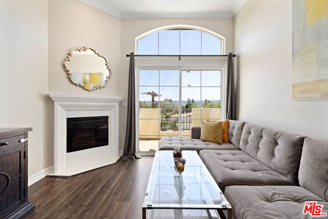14242 Burbank Blvd - Photo 1