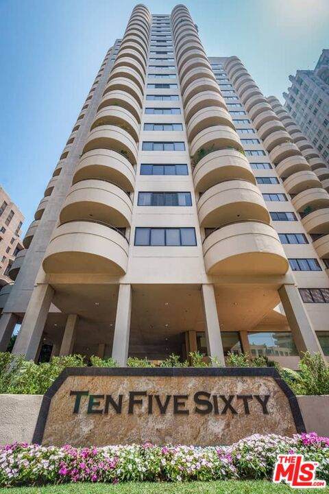 10560 Wilshire Blvd - Photo 1