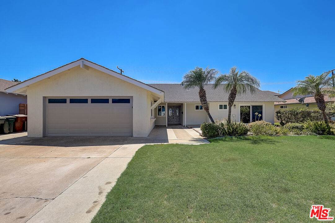 426 Ponce Ave - Photo 1