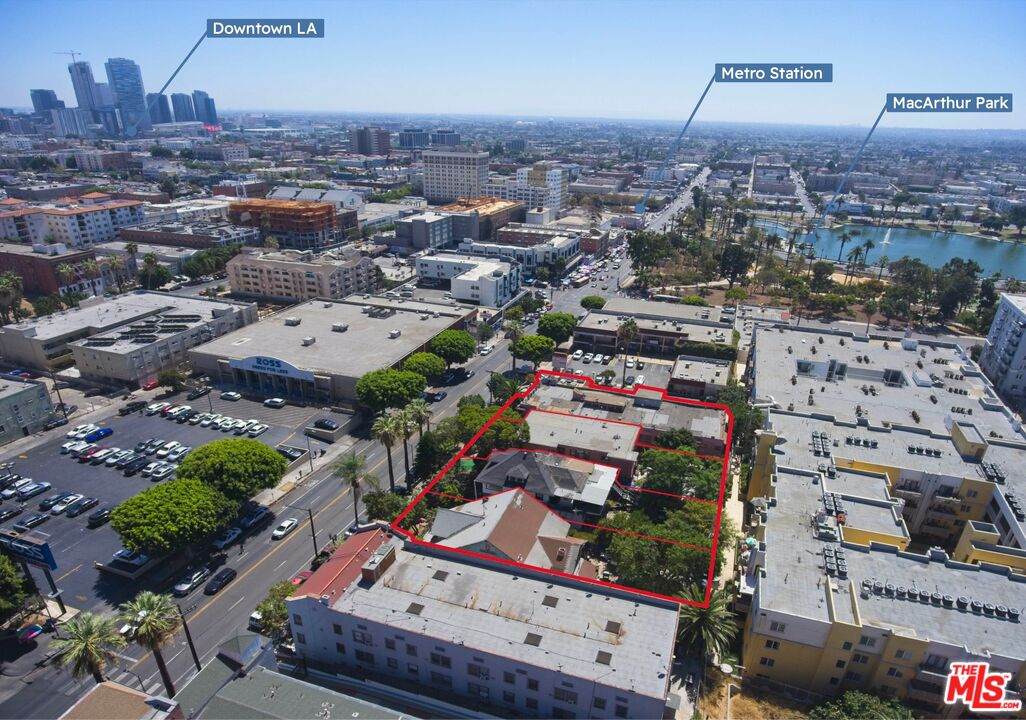 415 Alvarado St - Photo 1