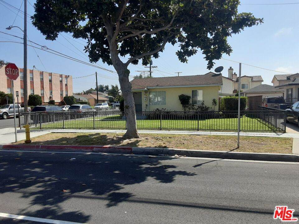 4052 147th St - Photo 1