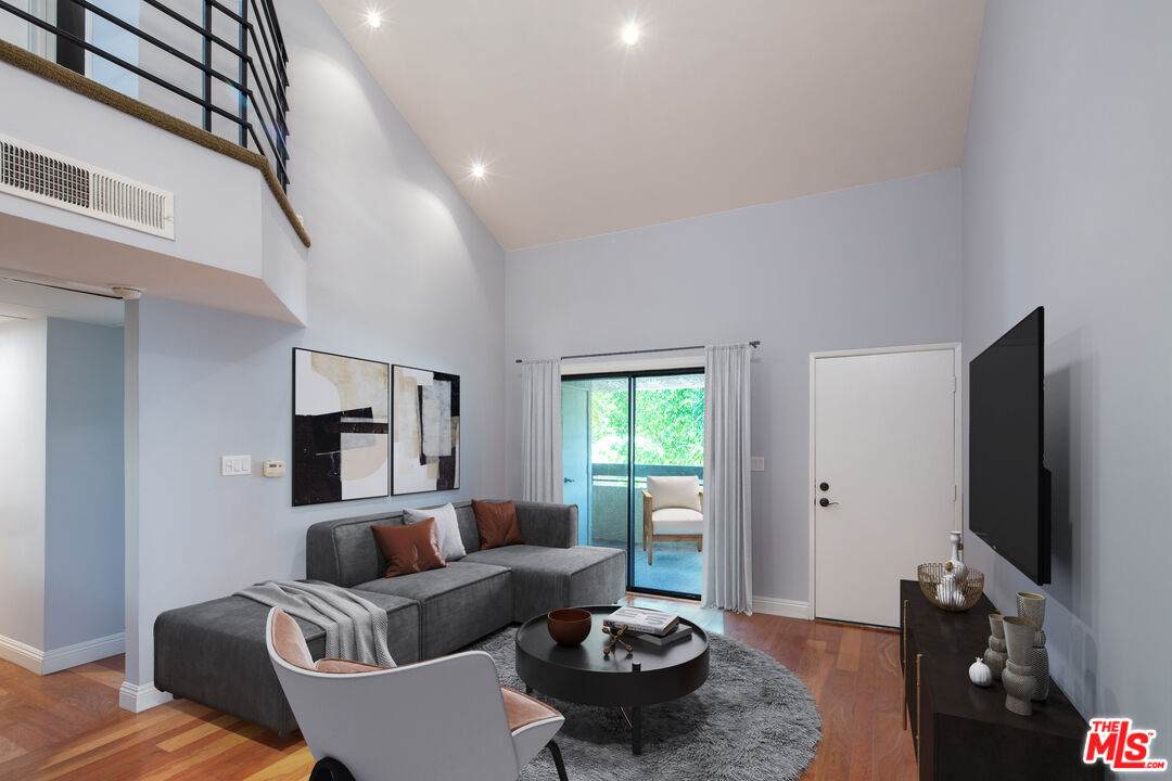 64 Mar Vista Ave - Photo 1