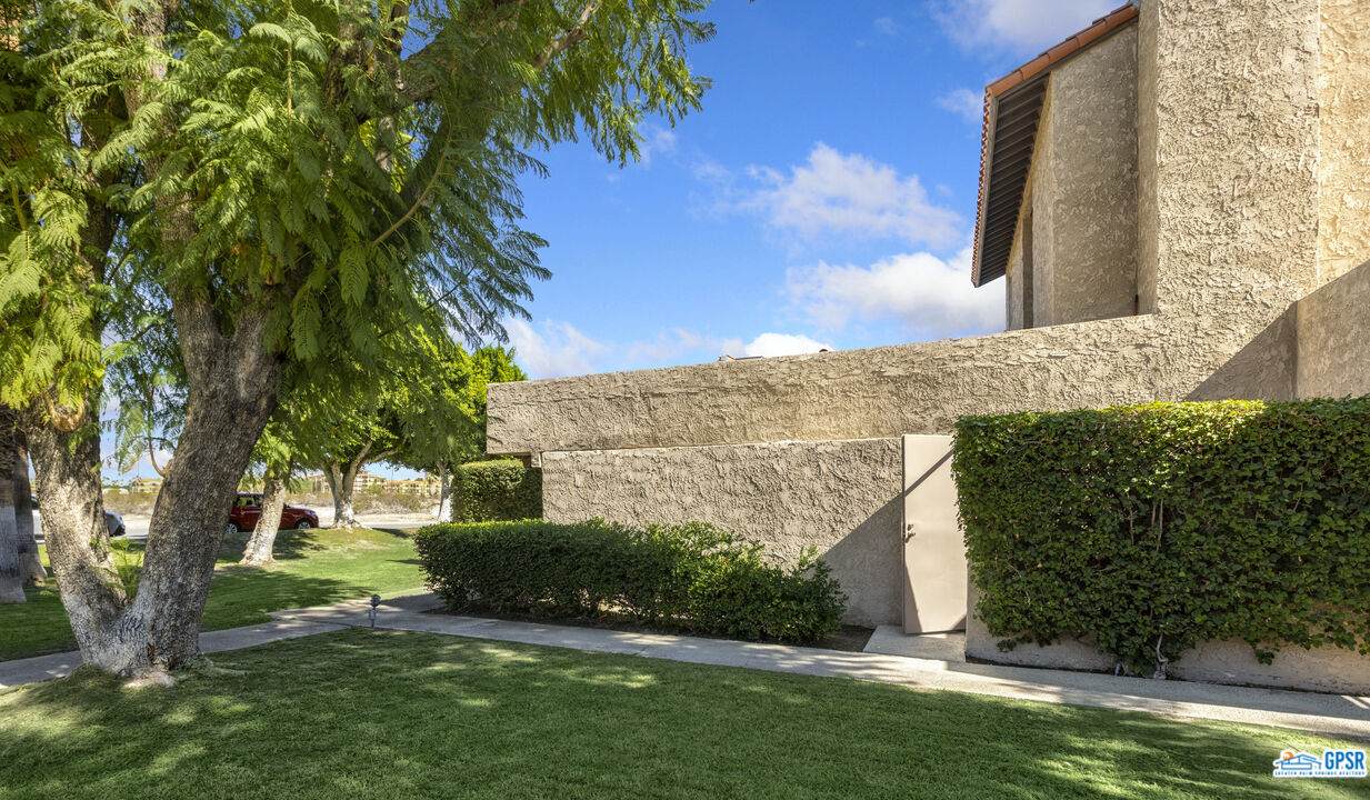280 Avenida Caballeros - Photo 1