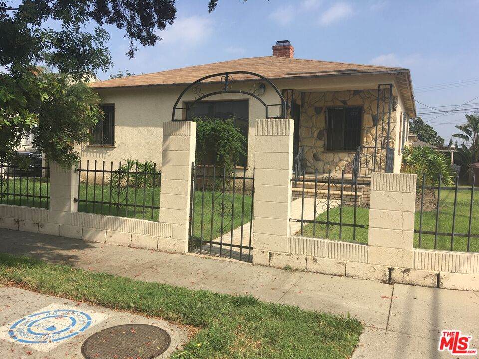 1420 Mayo Ave - Photo 1