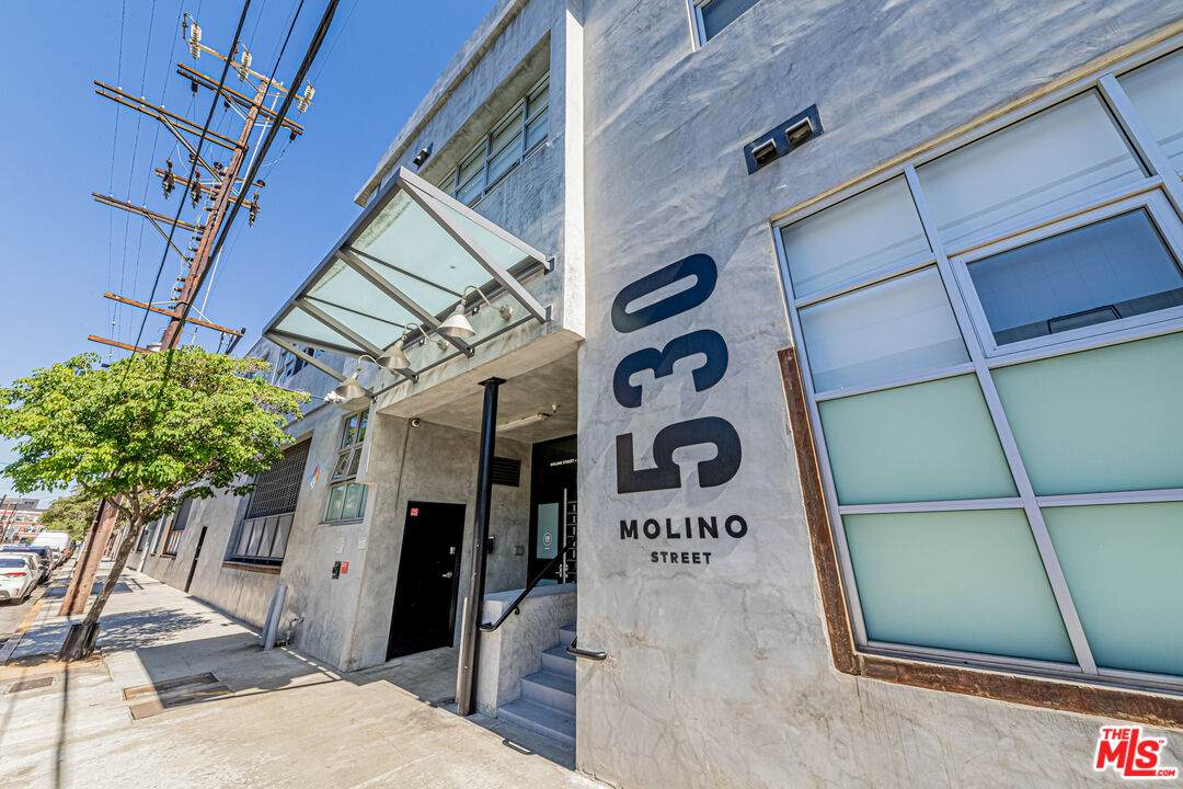 530 Molino St - Photo 1