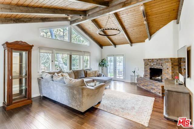 1601 Bundy Dr - Photo 1