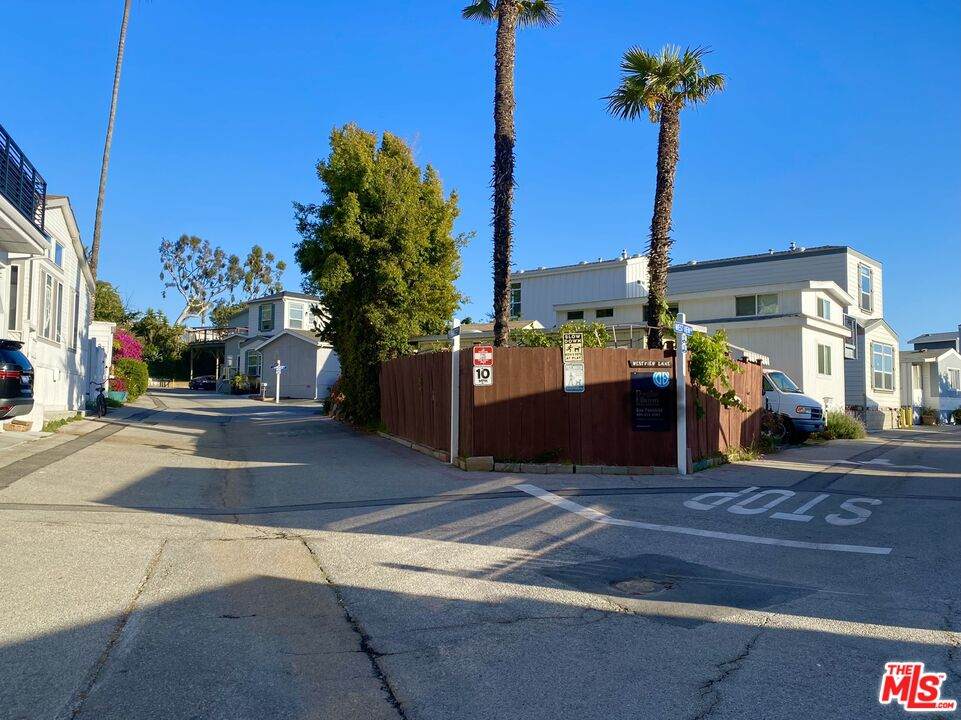 16321 Pacific Coast Highway - Photo 1