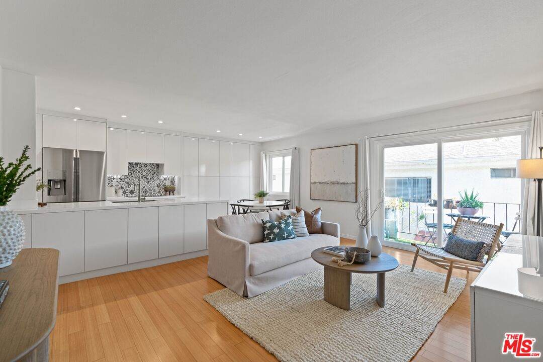 1231 Euclid St - Photo 1