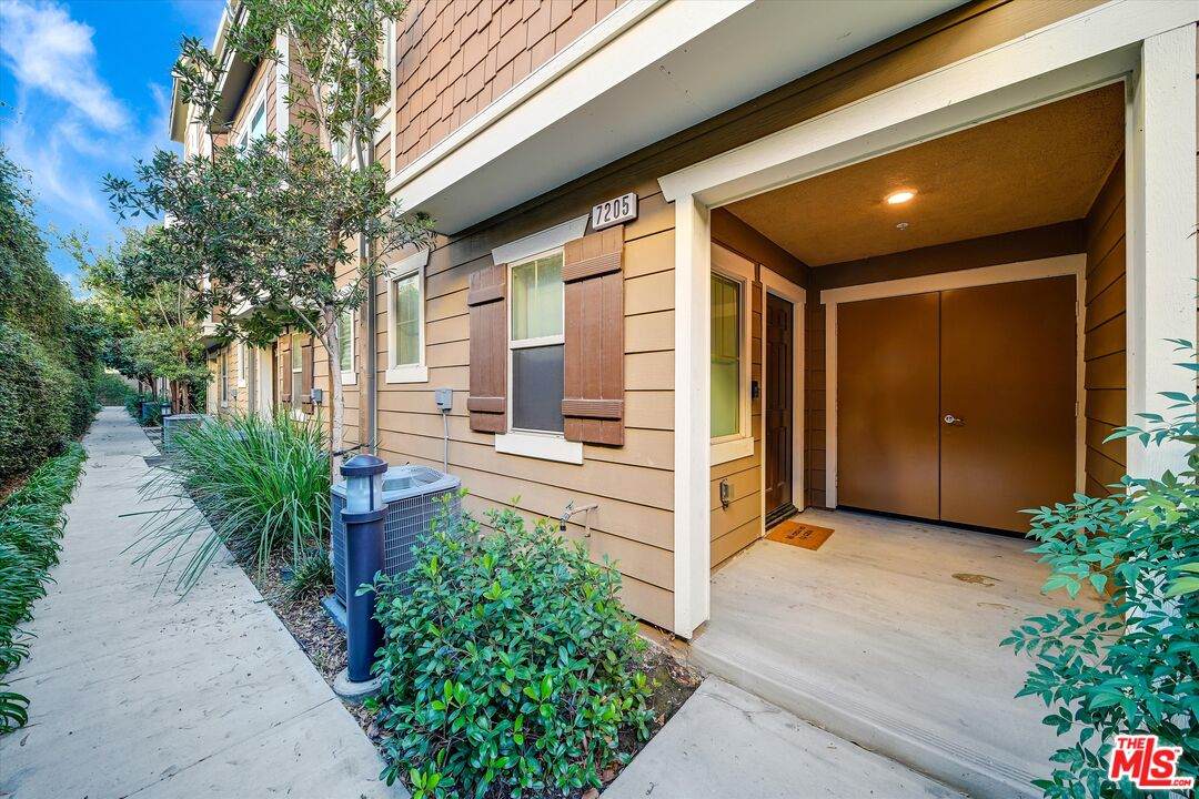 7205 Chestnut Ln - Photo 1