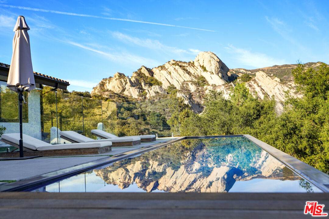1639 Old Topanga Canyon Rd - Photo 1