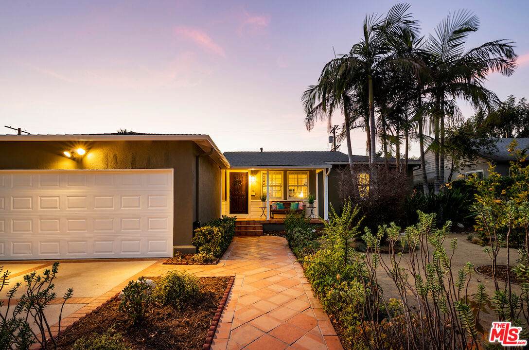 6627 Bellaire Ave - Photo 1