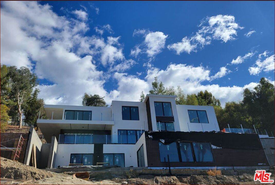 21800 Lopez St - Photo 1