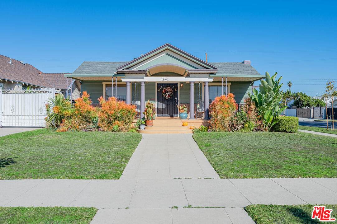 1801 42nd St - Photo 1