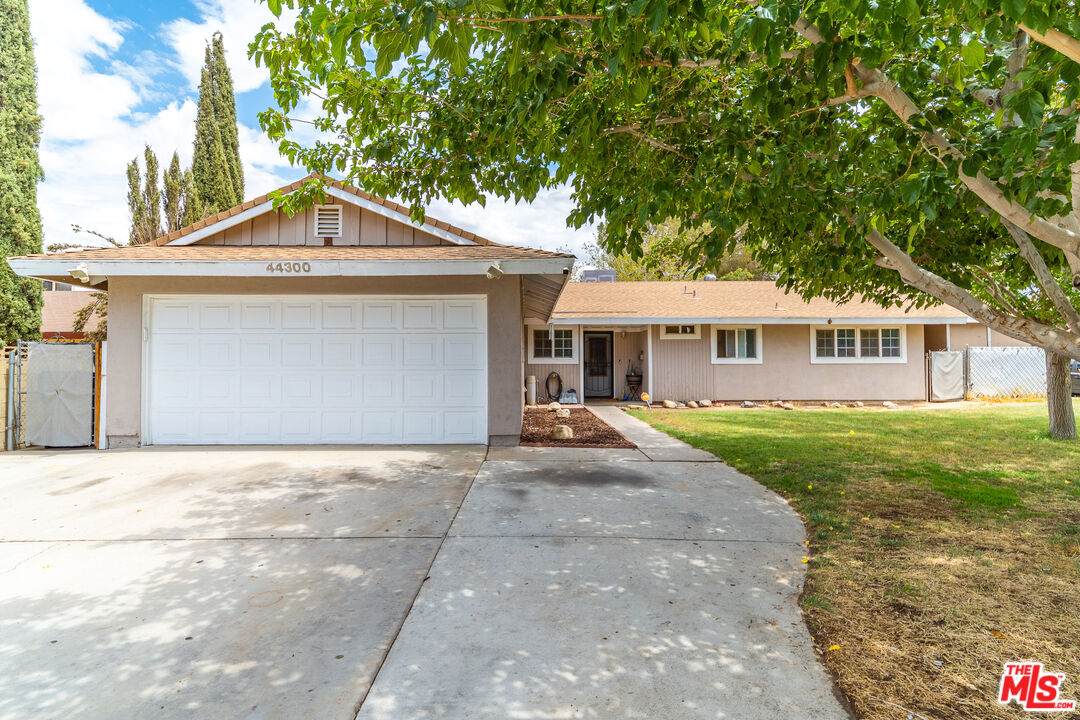 44300 Rawdon Ave - Photo 1