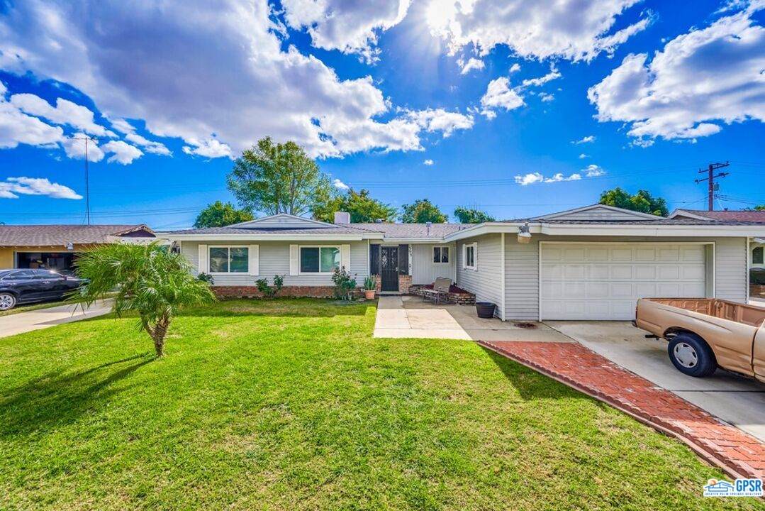 393 Virginia St - Photo 1
