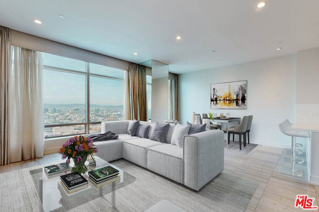 900 Olympic Blvd - Photo 1