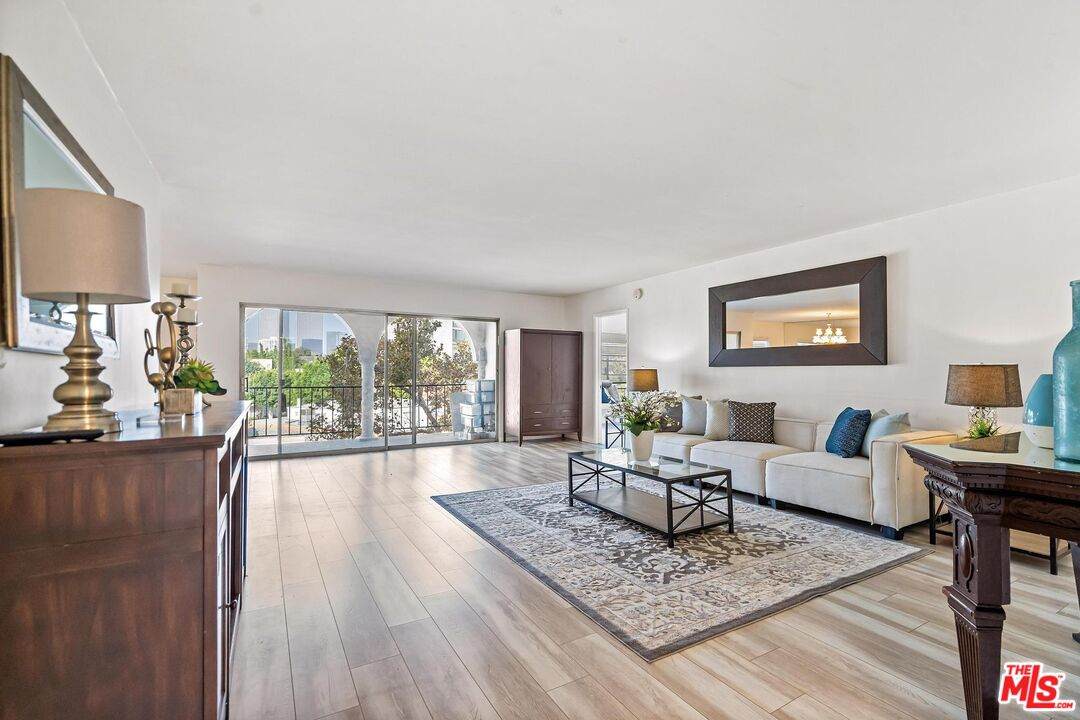 434 Canon Dr - Photo 1