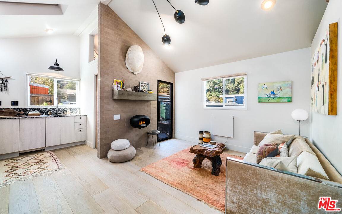 21 Paradise Cove Road - Photo 1