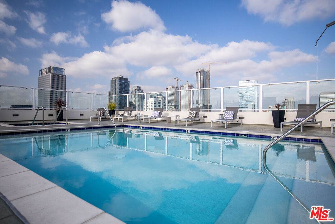 939 Broadway - Photo 1