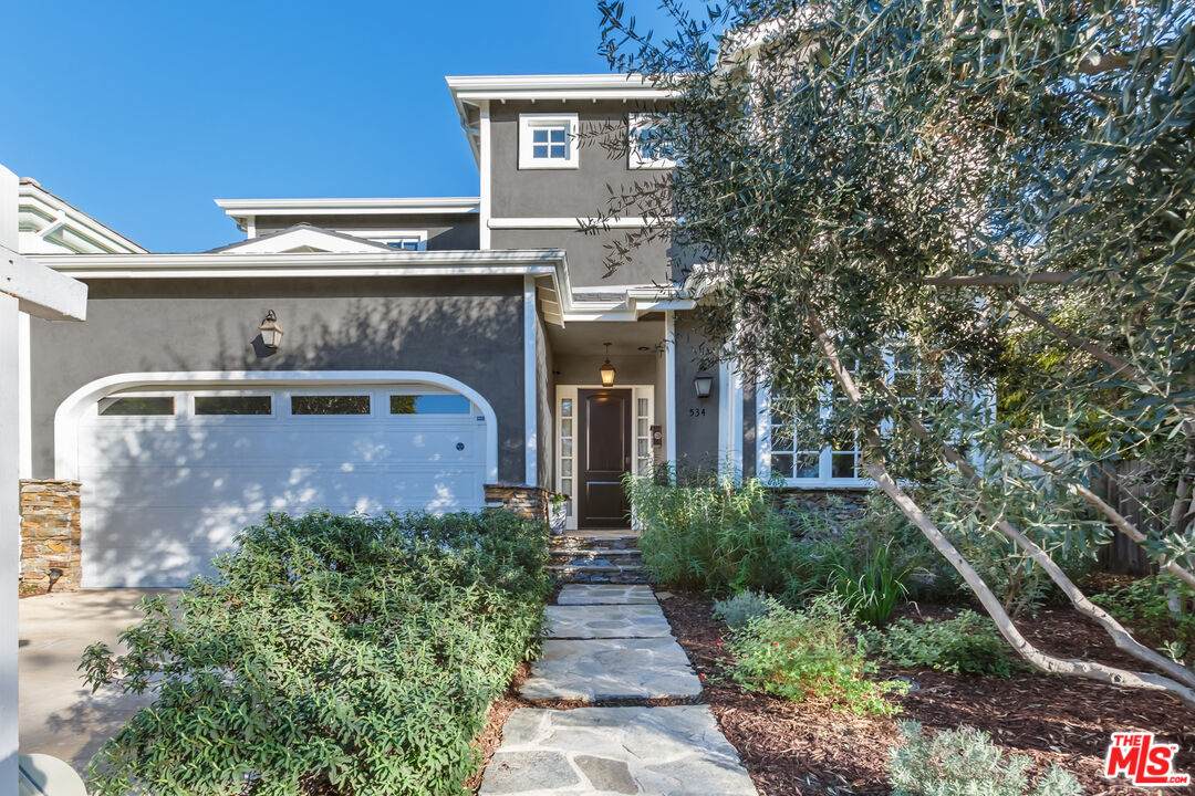 534 Martel Ave - Photo 1