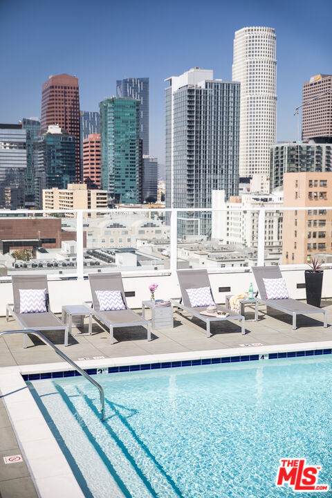 939 Broadway - Photo 1