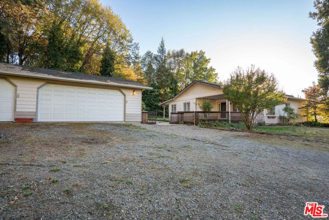 1964 Cloverlawn Dr - Photo 1